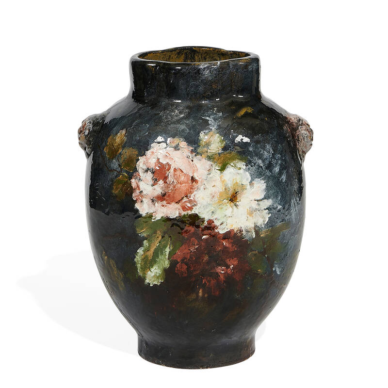 vase en terre cuite émaillée au décor de roses